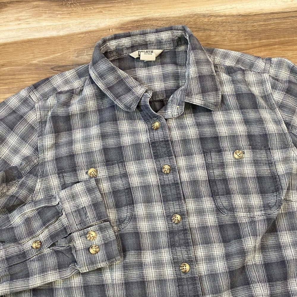 Duluth Trading Button Down Women Size M Plaid Cotton Classic Grey Blue‎ Outdoor